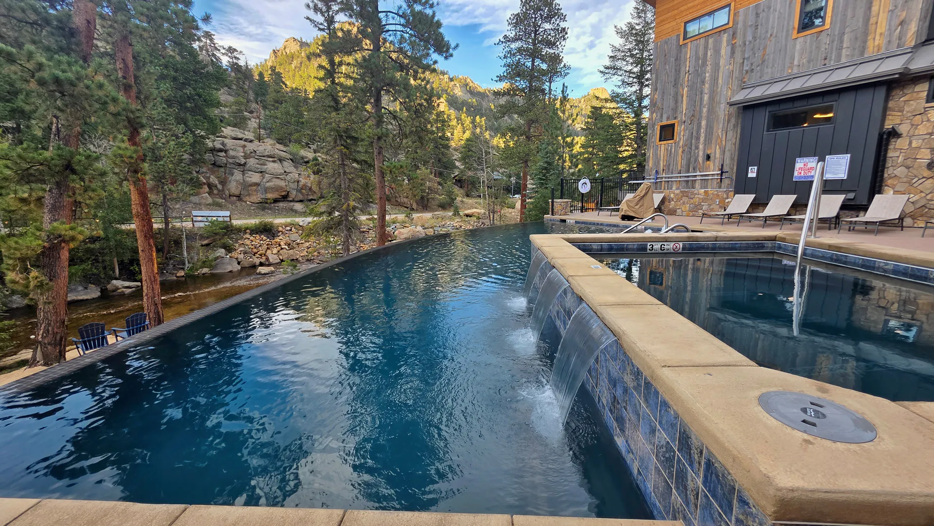 DreamView Poolside